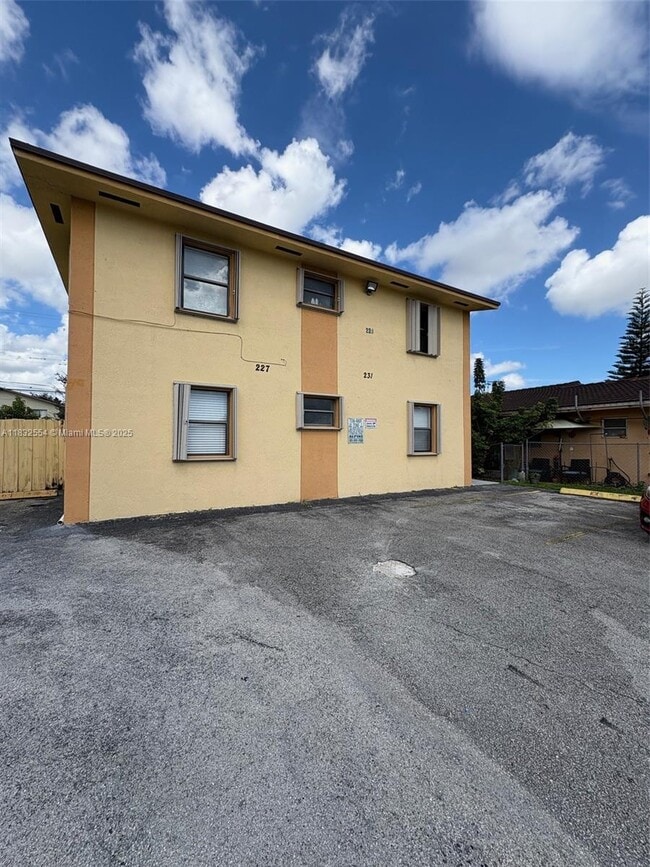 property at 231 E 7th St