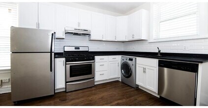 918 Green Bay Rd in Winnetka, IL - Building Photo - Building Photo