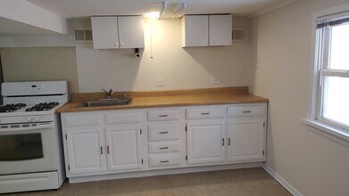 1960 Illinois St in Des Plaines, IL - Building Photo - Building Photo