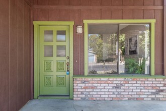 2306 E 8th St in Davis, CA - Building Photo - Building Photo