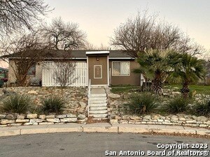 6500 Spring Branch St in San Antonio, TX - Foto de edificio - Building Photo