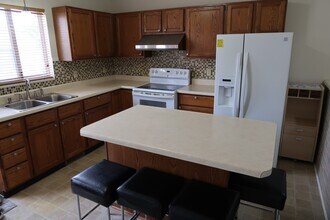 140 Carriage Ln SW in Grand Rapids, MI - Building Photo - Building Photo