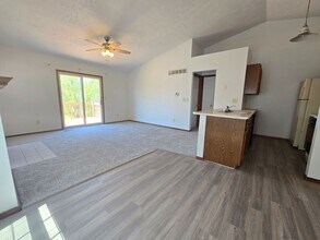 1810 Cottage Ave in Bloomington, IL - Building Photo - Building Photo