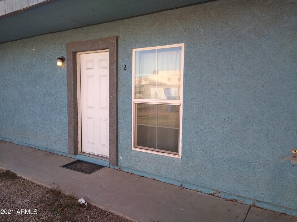 2705 W Tuckey Ln-Unit -2 in Phoenix, AZ - Building Photo