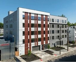 130 Ellis Ave in Irvington, NJ - Building Photo