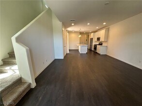 690 Last Dance Pl in Henderson, NV - Building Photo - Building Photo