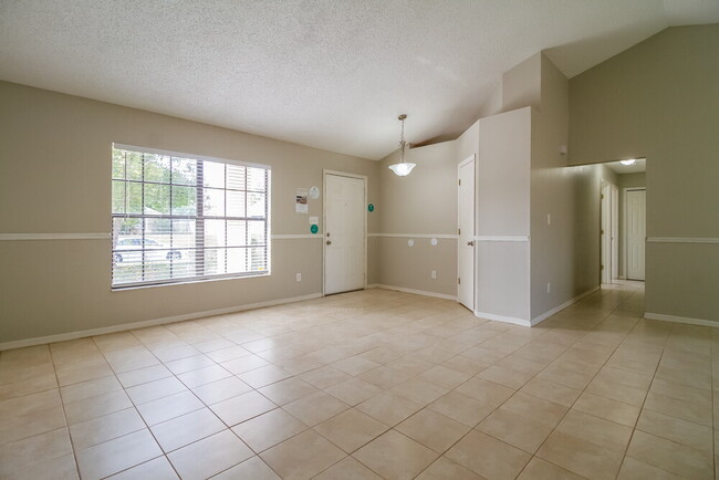 9619 Bandelier Dr in Orlando, FL - Building Photo - Building Photo