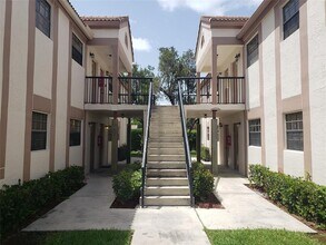 12252 Royal Palm Blvd in Coral Springs, FL - Building Photo - Building Photo