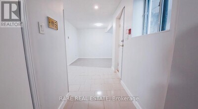 120 Spencer Ave in Toronto, ON - Building Photo - Building Photo