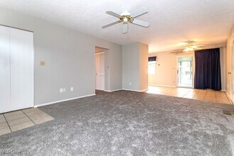 6330 Cumberland Dr in Mentor, OH - Building Photo - Building Photo