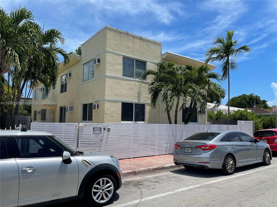 785 81st St, Unit 3 in Miami Beach, FL - Building Photo