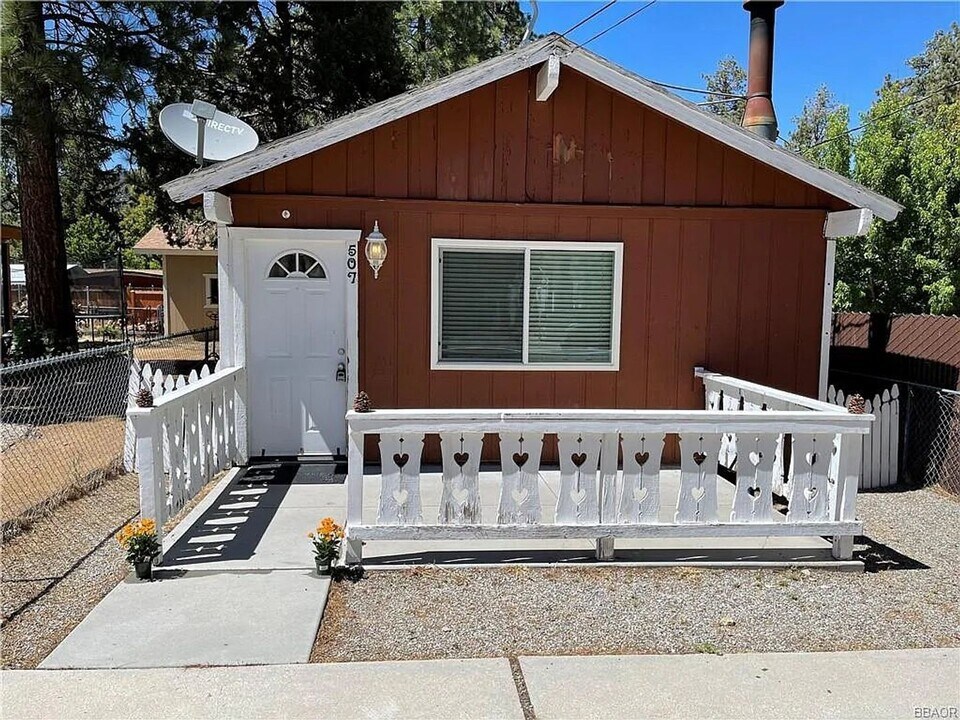 507 Elysian Blvd in Big Bear, CA - Building Photo