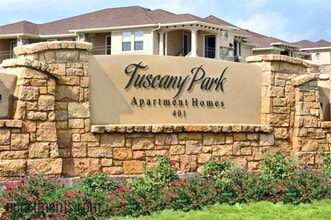 Tuscany Park in Buda, TX - Building Photo - Building Photo