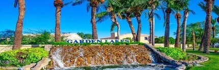 10945 W Poinsettia Dr in Avondale, AZ - Foto de edificio - Building Photo