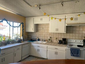 1111 Cypress Ave, Unit 1111 Cypress Ave Hermosa Beach, CA 90254 in Hermosa Beach, CA - Building Photo - Building Photo