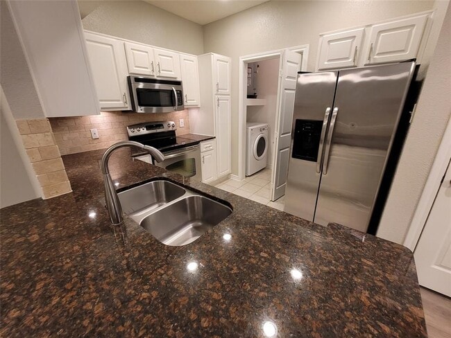 property at 1919 Post Oak Park Dr