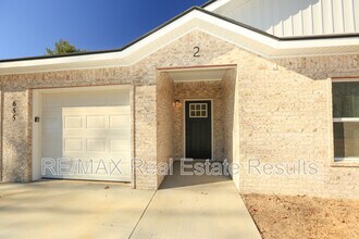 655 N Genevieve Ave in Fayetteville, AR - Building Photo - Building Photo