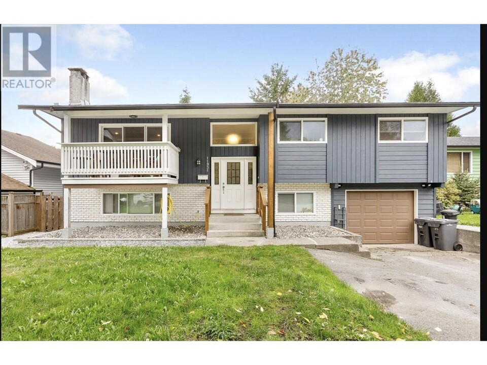 11931 Wicklow Way in Maple Ridge, BC - Building Photo