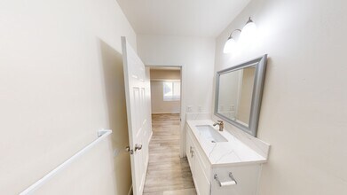 5167 Remington Rd in San Diego, CA - Building Photo - Building Photo