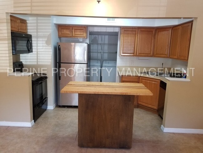 2601 SW Archer Rd-Unit -APT 125 in Gainesville, FL - Building Photo - Building Photo