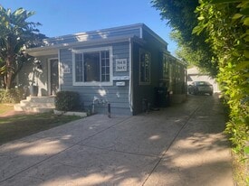 364 N San Vicente Blvd