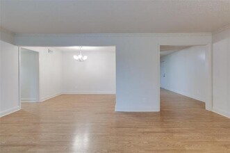 4705 Skillman St in Dallas, TX - Building Photo - Building Photo