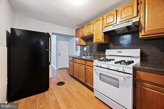 2575 E Huntingdon St in Philadelphia, PA - Building Photo - Building Photo