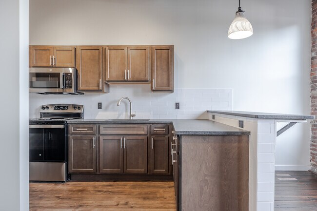 424 Main Street Luxury Apartments in Middletown, CT - Foto de edificio - Interior Photo