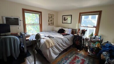 500 Green St, Unit 2 in Cambridge, MA - Building Photo - Building Photo