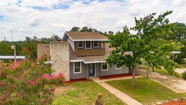 property at 121 W Stonecastle Dr