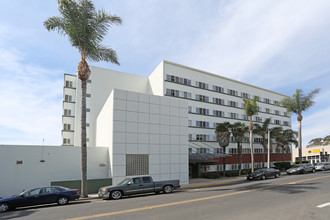 The Palms Apartments in Ventura, CA - Building Photo - Building Photo