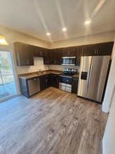 107 Townview Dr in Cookeville, TN - Foto de edificio - Building Photo