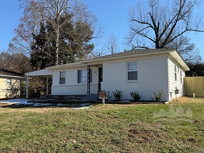2313 Nunnelee Ave in Memphis, TN - Foto de edificio - Building Photo