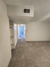 6800 E Tennessee Ave, Unit 523 in Denver, CO - Building Photo - Building Photo