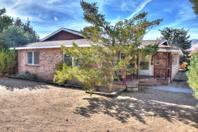 1679 Valley View Dr in Carson City, NV - Building Photo - Building Photo