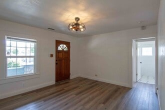830 West St in Redding, CA - Building Photo - Building Photo
