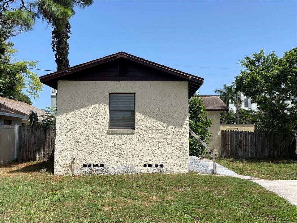 3443 11th Ave N in St. Petersburg, FL - Building Photo