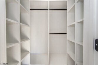 227 21st St in Irvington, NJ - Foto de edificio - Building Photo