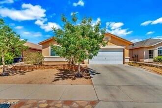 14324 Navajo Point Dr in El Paso, TX - Building Photo - Building Photo