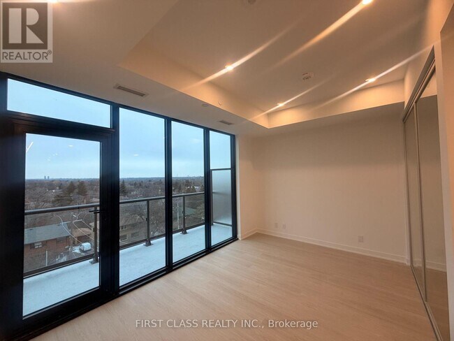 699 Sheppard Ave E in Toronto, ON - Building Photo - Building Photo