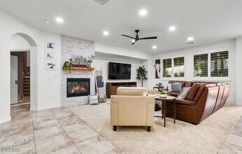 7277 Sashaying Spirit Ct in Las Vegas, NV - Building Photo - Building Photo
