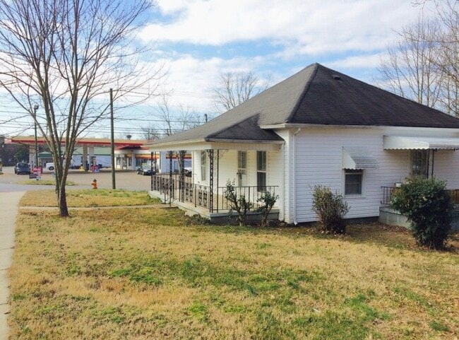 property at 1906 Dalton Pike SE