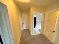 2018 Englewood Ave, Unit B photo'