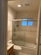 827 El Camino Real, Unit 1 in Burlingame, CA - Foto de edificio - Building Photo