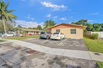 771 NW 42nd St in Fort Lauderdale, FL - Building Photo - Building Photo
