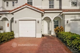 20773 NE 10th Path in Miami, FL - Foto de edificio - Building Photo