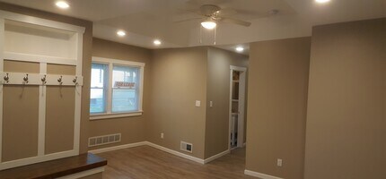 6N998 Wabash Ave in St. Charles, IL - Building Photo - Building Photo