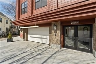 18 Johnson Ave, Unit 5