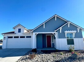 406 Heirloom St in Spanish Springs, NV - Building Photo