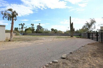 12207 N 70th St in Scottsdale, AZ - Building Photo - Building Photo